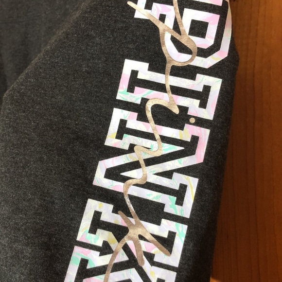 Pink Victoria’s Secret shorts gray spandex stretchy shorts small causal shorts​ - Picture 3 of 5